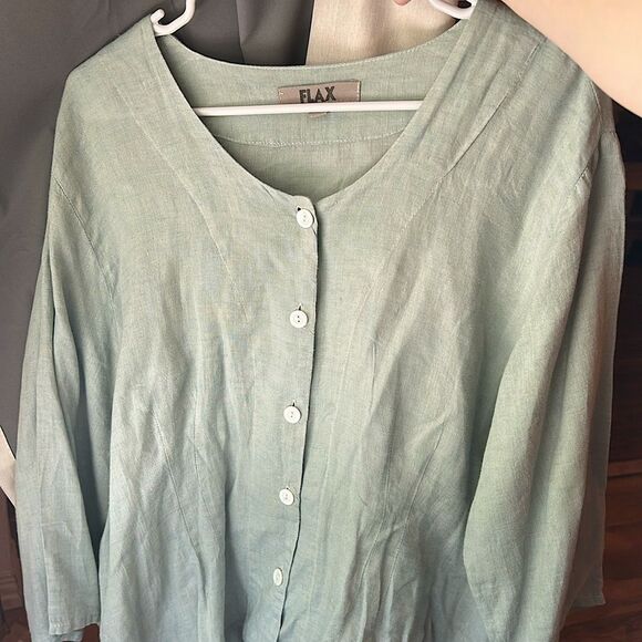 Flax Linen Women’s Size Large Light Dusty Sage Color Button up Blouse Top - Picture 9 of 9